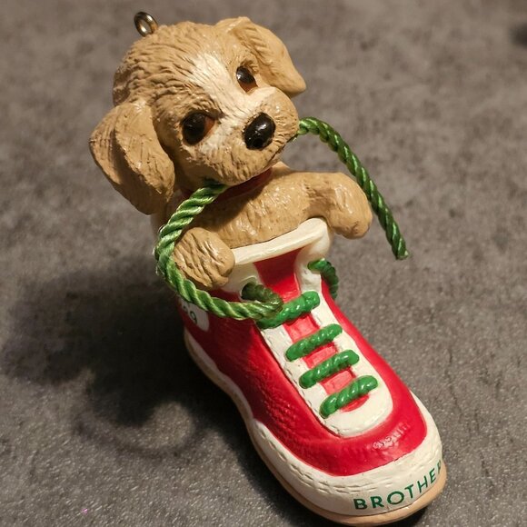 Lot of 6 Family-Themed Christmas Ornaments Mom Grandma Dad Brother Daughter - Picture 5 of 11